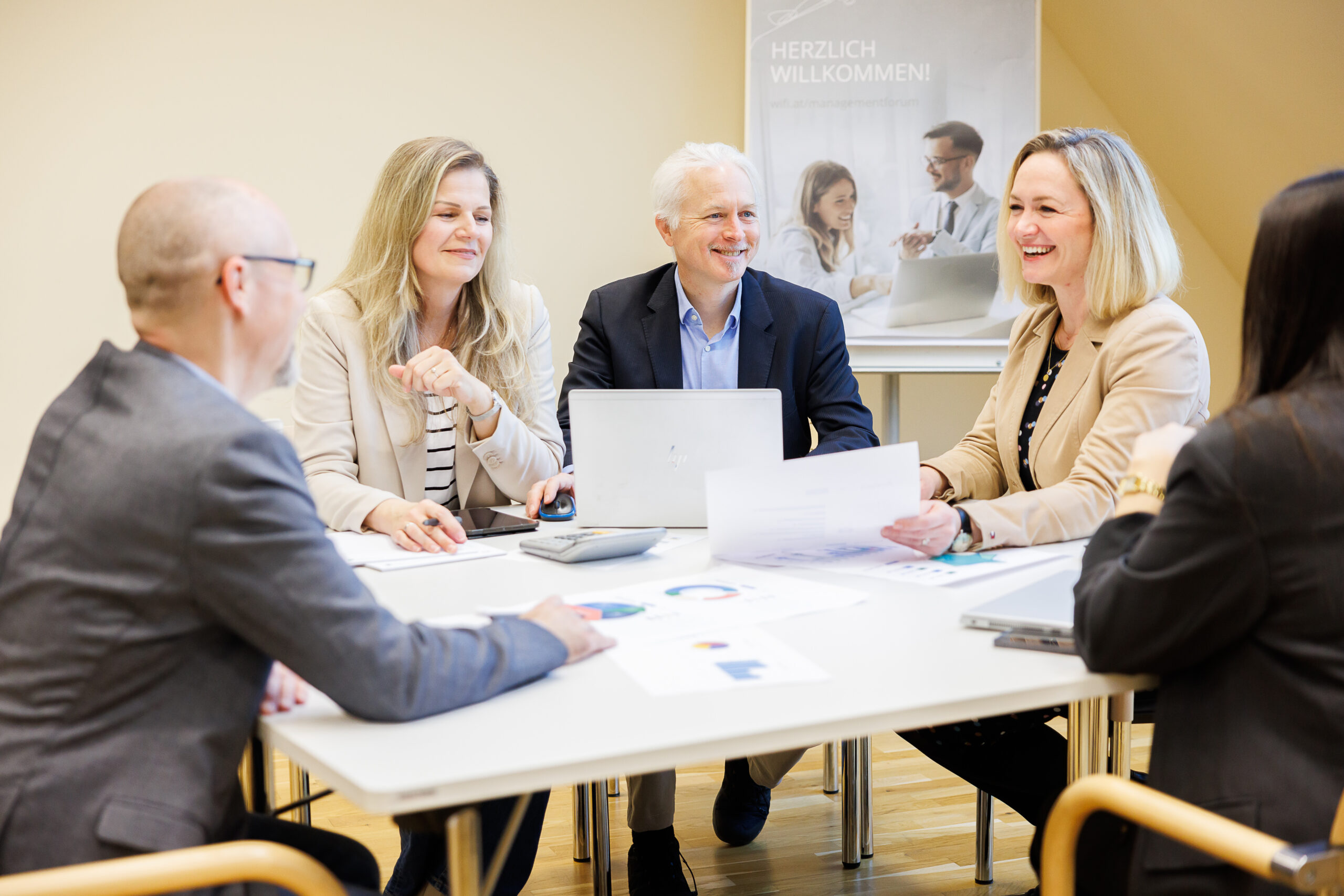 Das neue Seminarangebot 2025/26 des WIFI Management Forums ist ab sofort online.