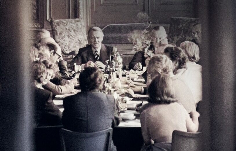 Buchcover von Konstantin Richter Dreihundert Männer Aufstieg und Fall der Deutschland AG